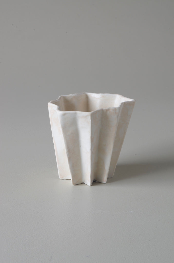 Kirsten Perry Folded Vase 23120102