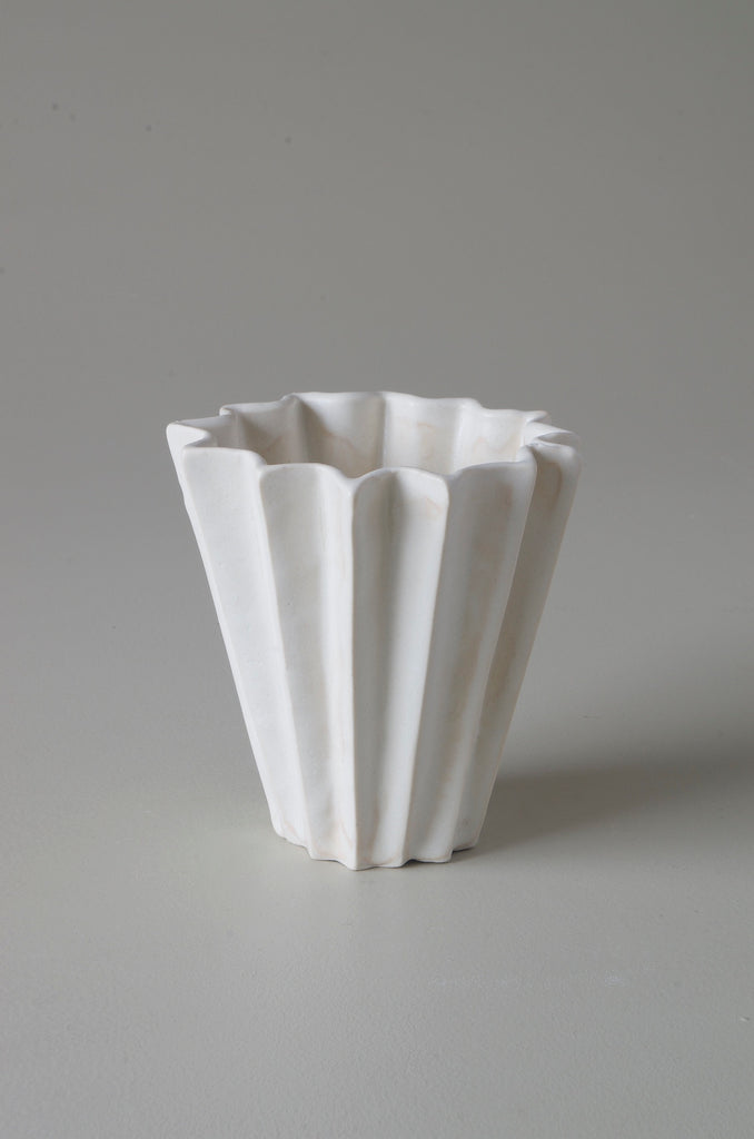 Kirsten Perry Folded Vase 23120112