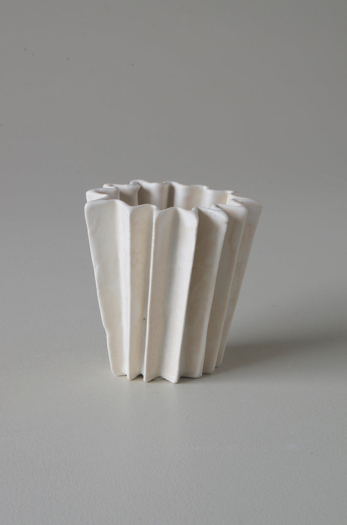 Kirsten Perry Folded Vase 23120115