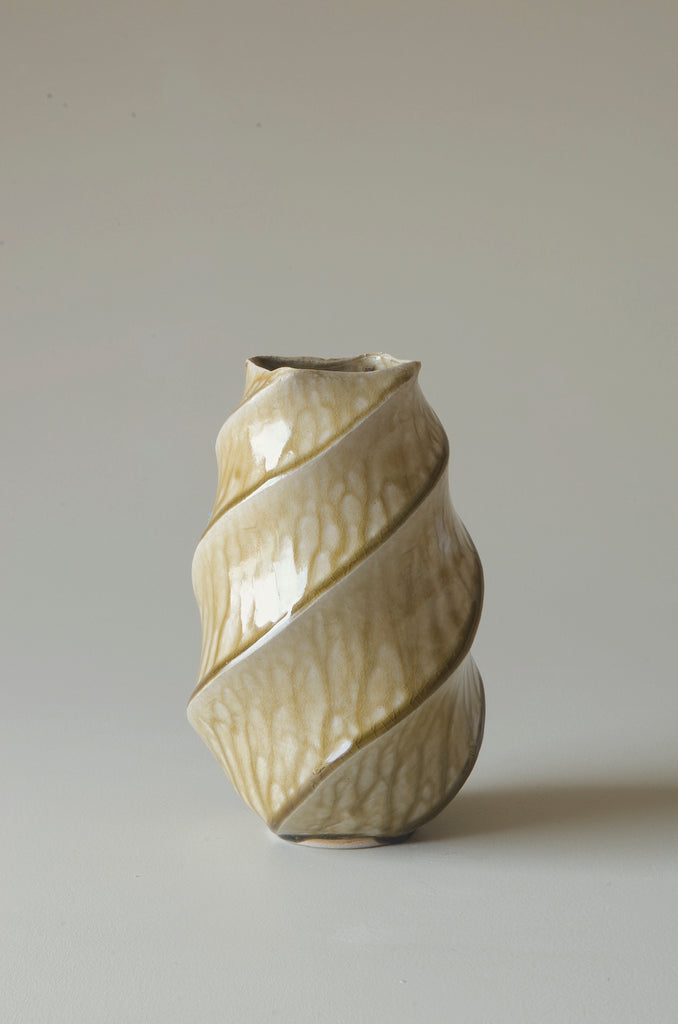Terunobu Hirata Twist Faceted Ash Glaze Tall Vase