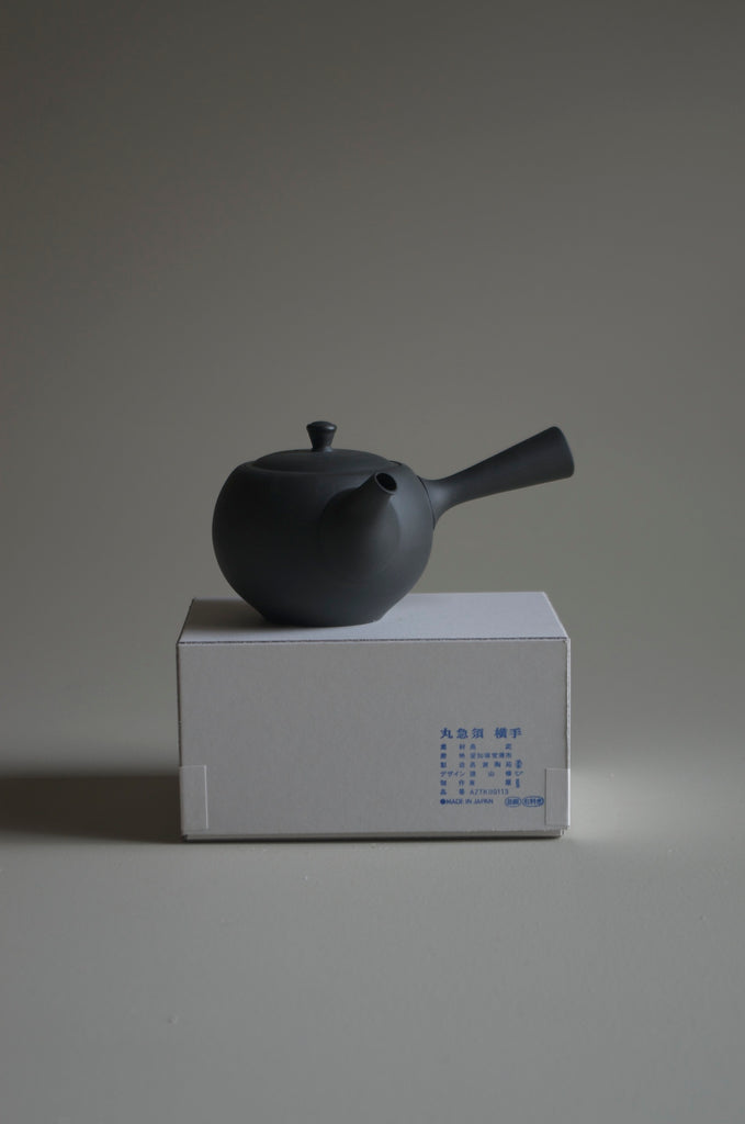Maru Teapot Side Handle
